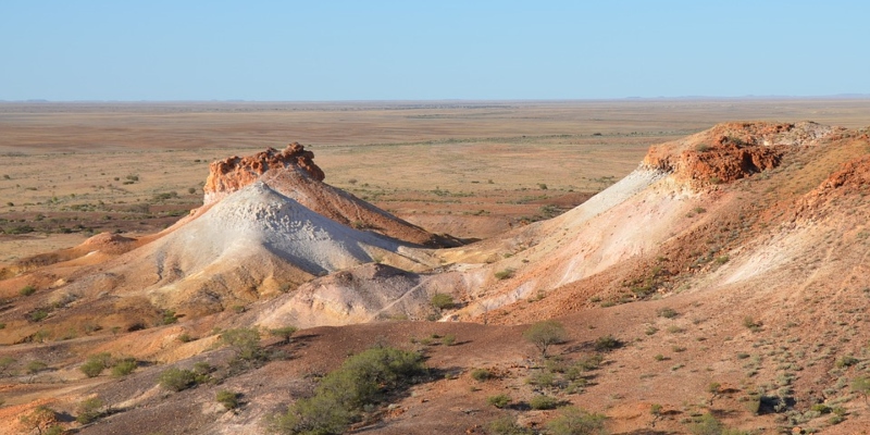 The Breakaways by Desert Cave Hotel