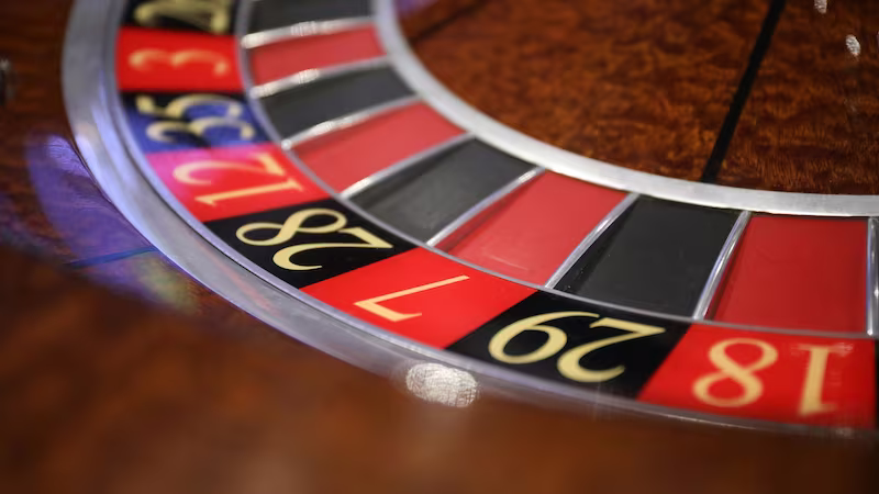 Side of roulette wheel