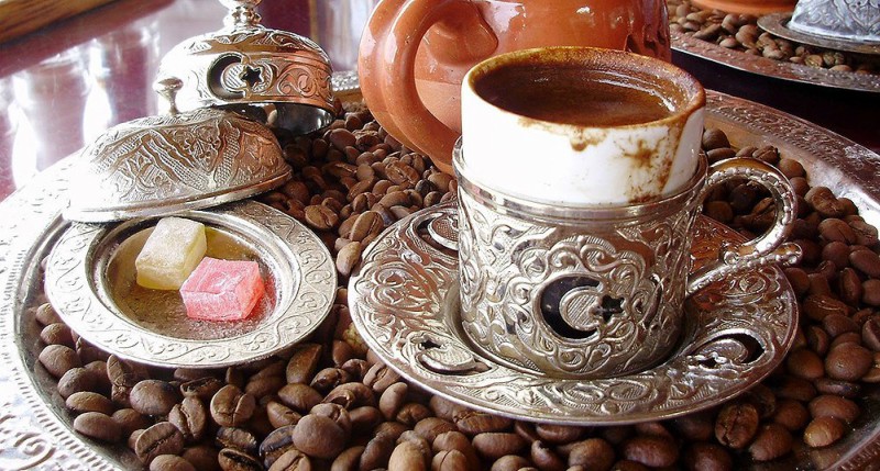 Café turco en un 'Cezve'