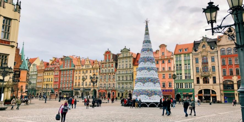 A Polish square at Christmas; Spin Casino Blog