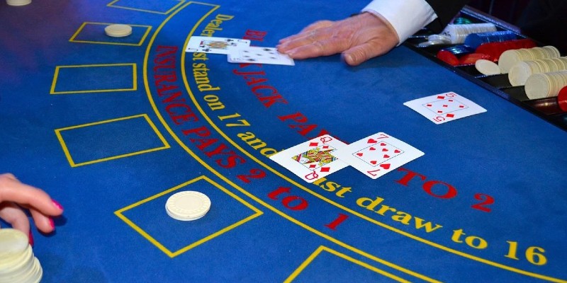 Partie de blackjack en cours; Spin Casino Blog