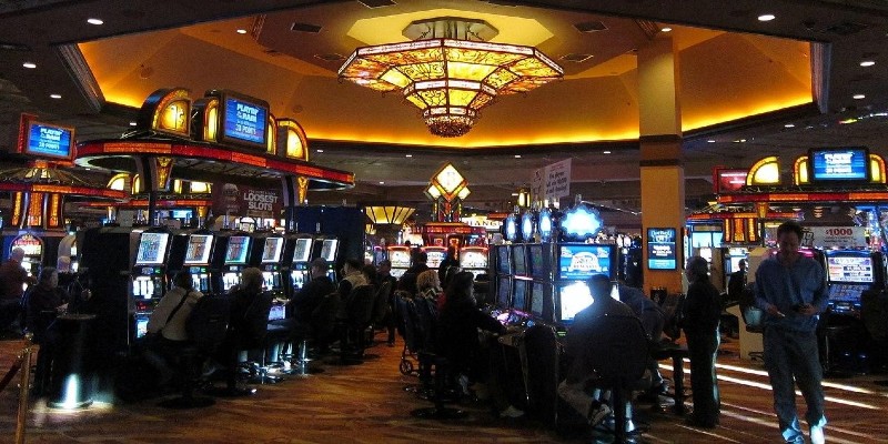 Un casino rempli de machines à sous; Spin Casino Blog