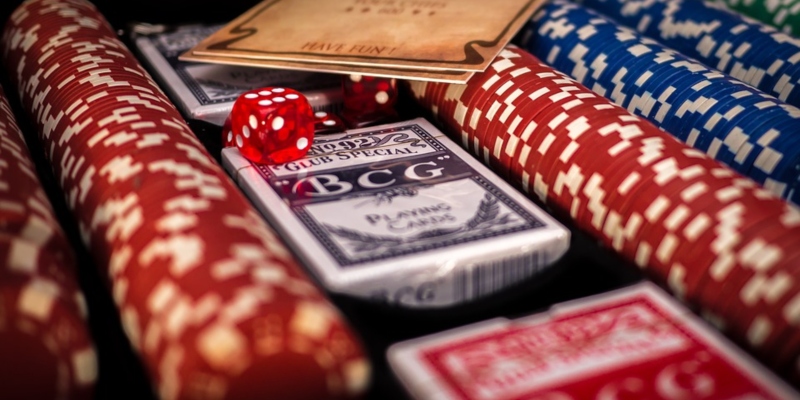 casino chips and dice