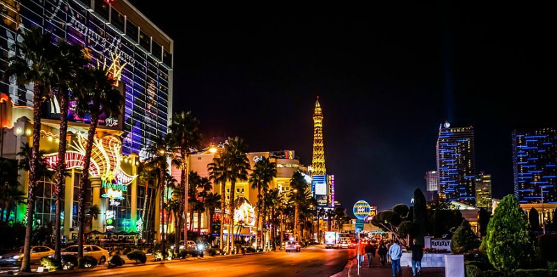 las vegas casinos palm trees